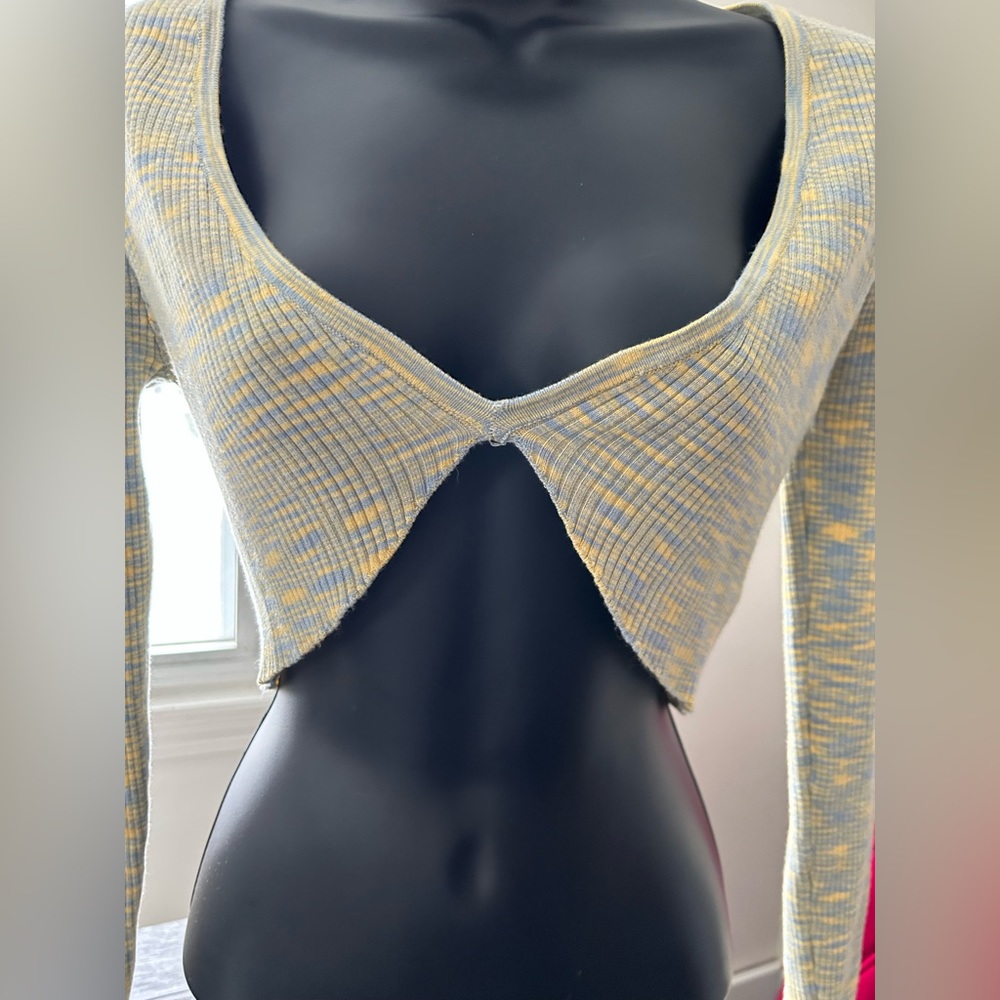 Forever 21 Top - Picture 2 of 6